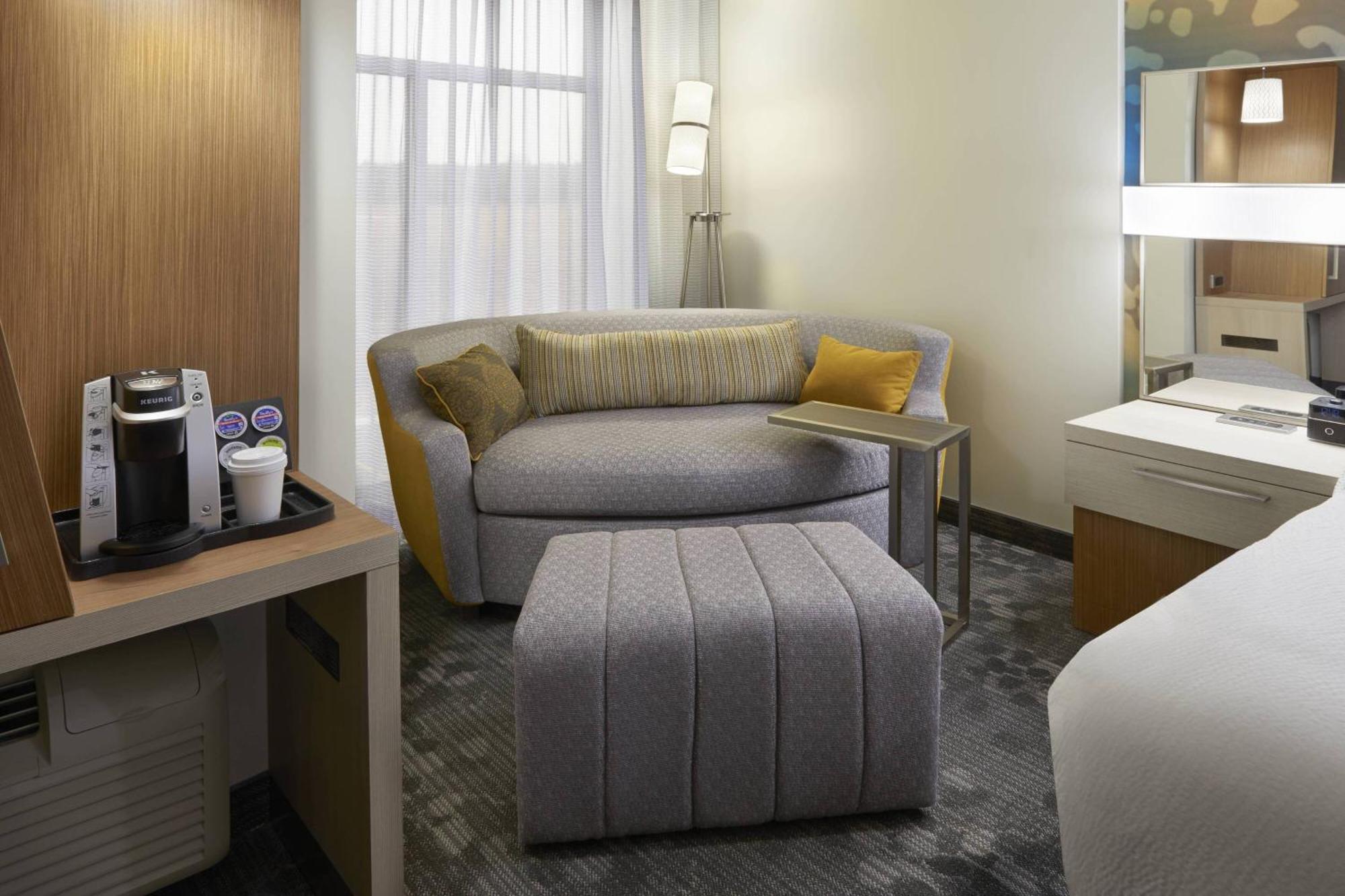 Courtyard By Marriott Oshawa Otel Dış mekan fotoğraf