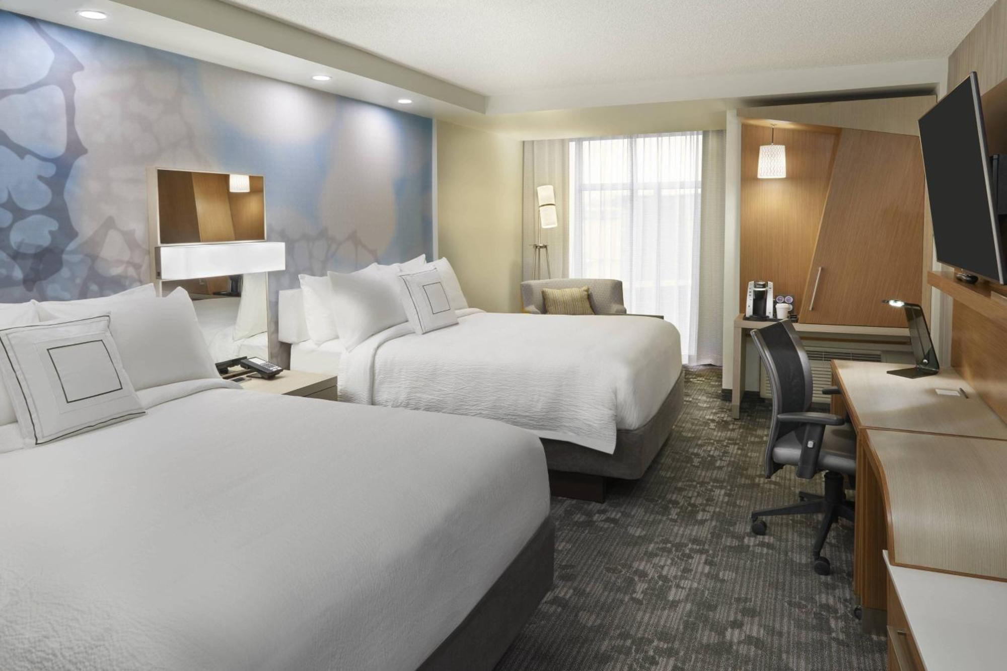 Courtyard By Marriott Oshawa Otel Dış mekan fotoğraf
