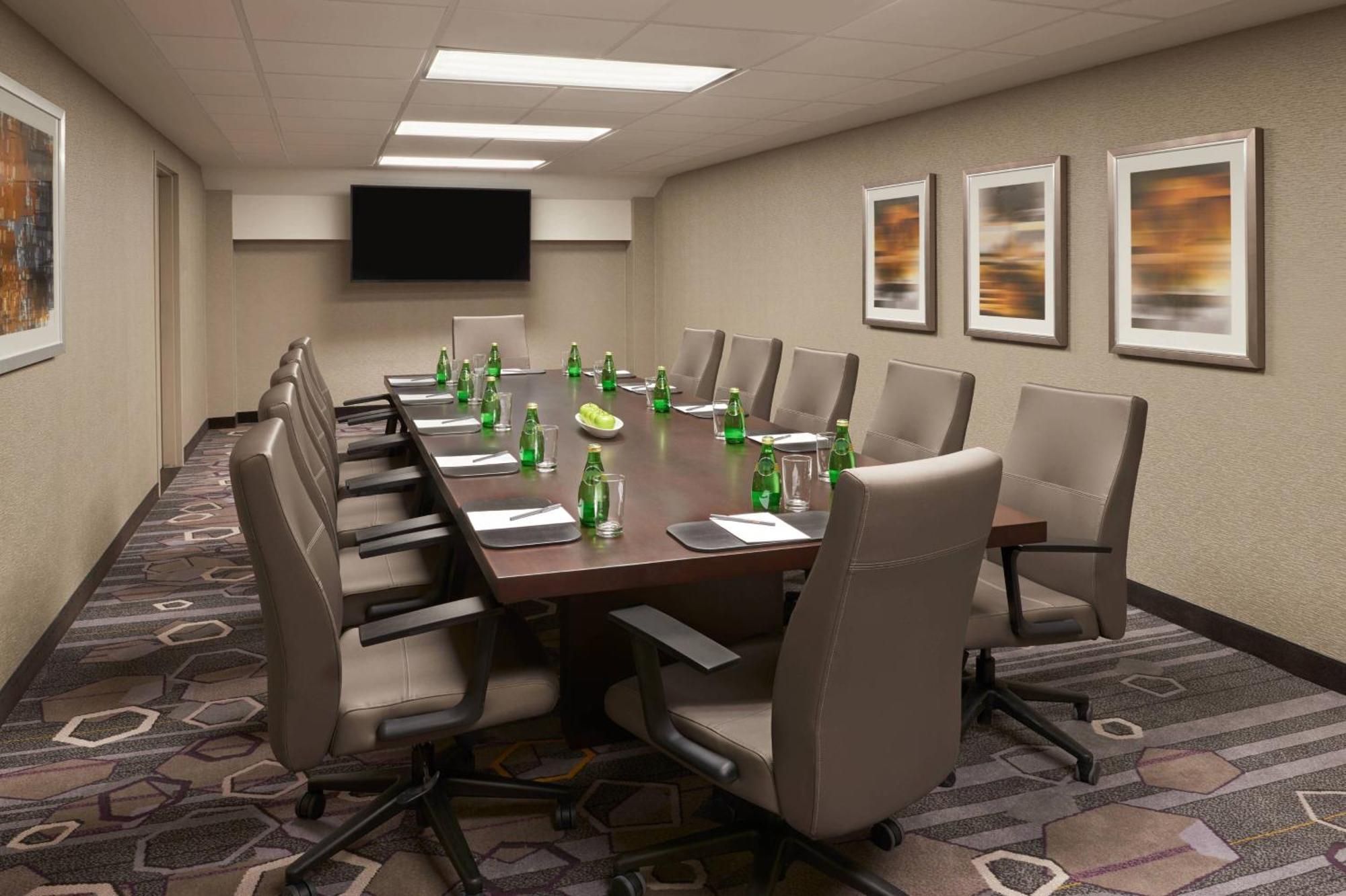 Courtyard By Marriott Oshawa Otel Dış mekan fotoğraf